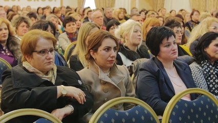 Report TV - Lindita Nikolla prezanton shkollat me renditjen më të mirë