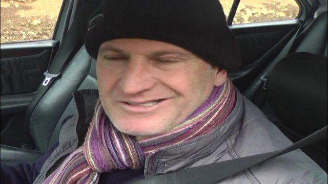 Ngricat shkatërrojnë asfaltin e Rrugës së Arbrit - Top Channel Albania - News - Lajme