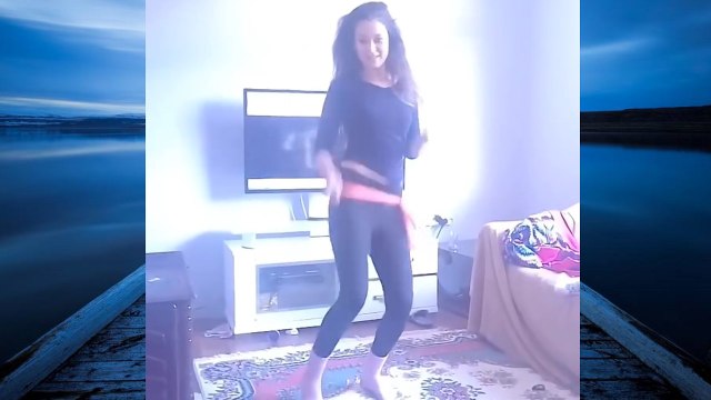 Bu kız harbi BARBİ - İşte Roman havası budur