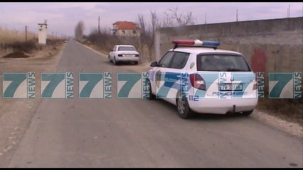 MAKINA PERPLAS RENDE NJE FEMIJE 4 VJEÇAR NE FUSHE MAMURRAS - News, Lajme - Kanali 11