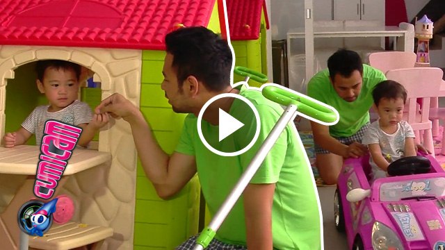 Jadi Pangeran di Rumah, Rafathar Kaya Perhatian - Cumicam 01 April 2017