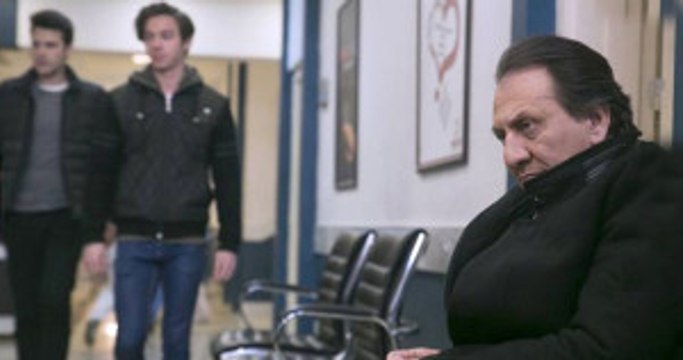 'Arka Sokaklar'da Hüsnü Komiserin Gizlice Evlenen Kızı Pişman Oluyor