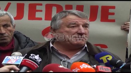 Ora News – Shkodër, kundër prishjes së banesave, banorët e zonës së stadiumit në protestë