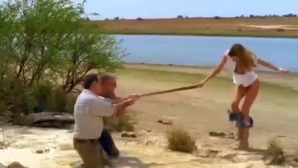 Sexy girl save 2 old man