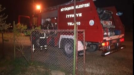 Adana’da, 23 yaşındaki genci bir öldüren mahalle muhtarının evi kundaklandı