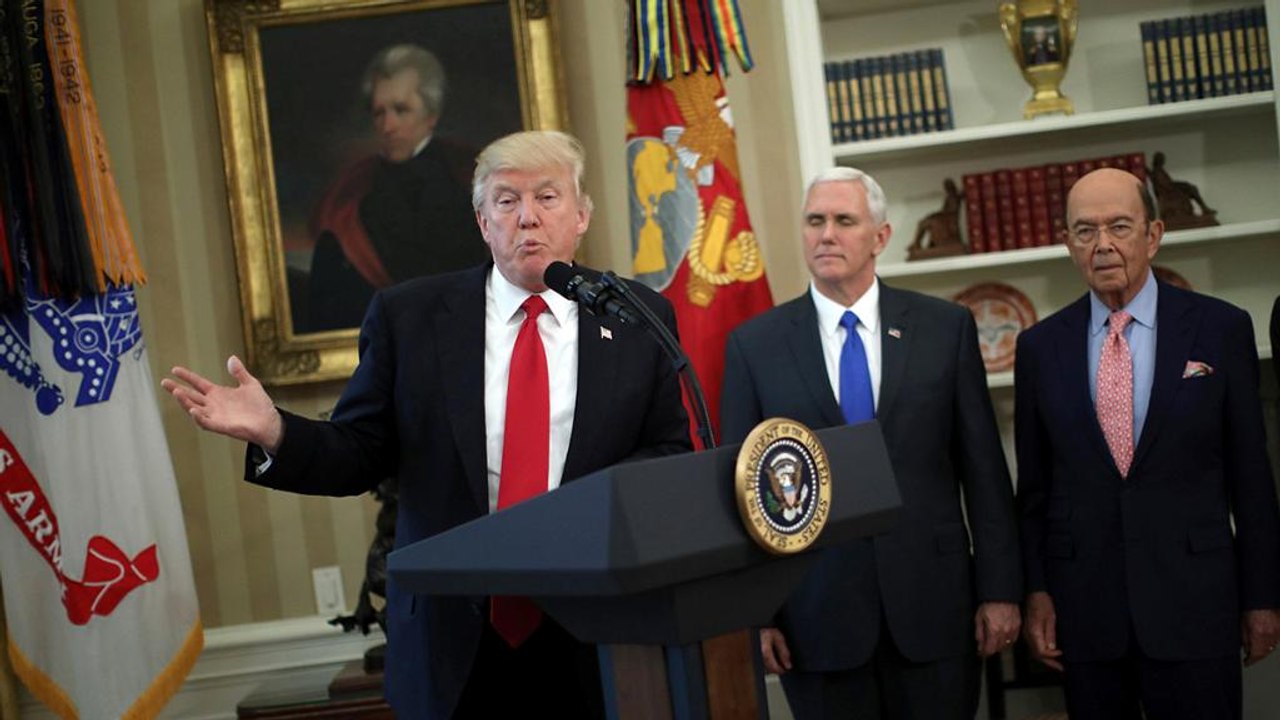 Trump'tan ticaret alanında iki başkanlık emri