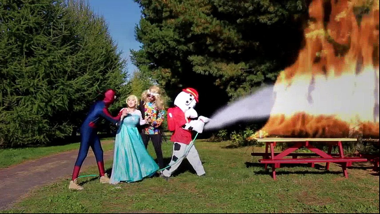 Frozen Elsa & Spiderman TAKE THE SHCOOL BUS! w/ Joker Anna Car Paw Patrol Spidergirl! Superhero Fun