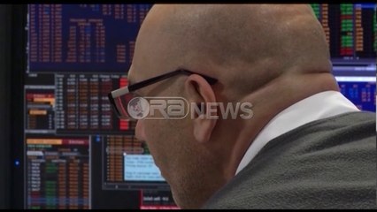 Ora News – Rënie e fortë e euro-s, shkak oferta e lartë dhe kërkesa e dobët