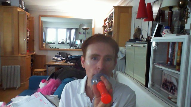 Wiwi égratigne je veux t'aimer j'veux pas mourir de Francis Lalanne