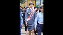 【パンチラ】Berryz工房の熊井友理奈、一日警察署長でパンツ丸見え！