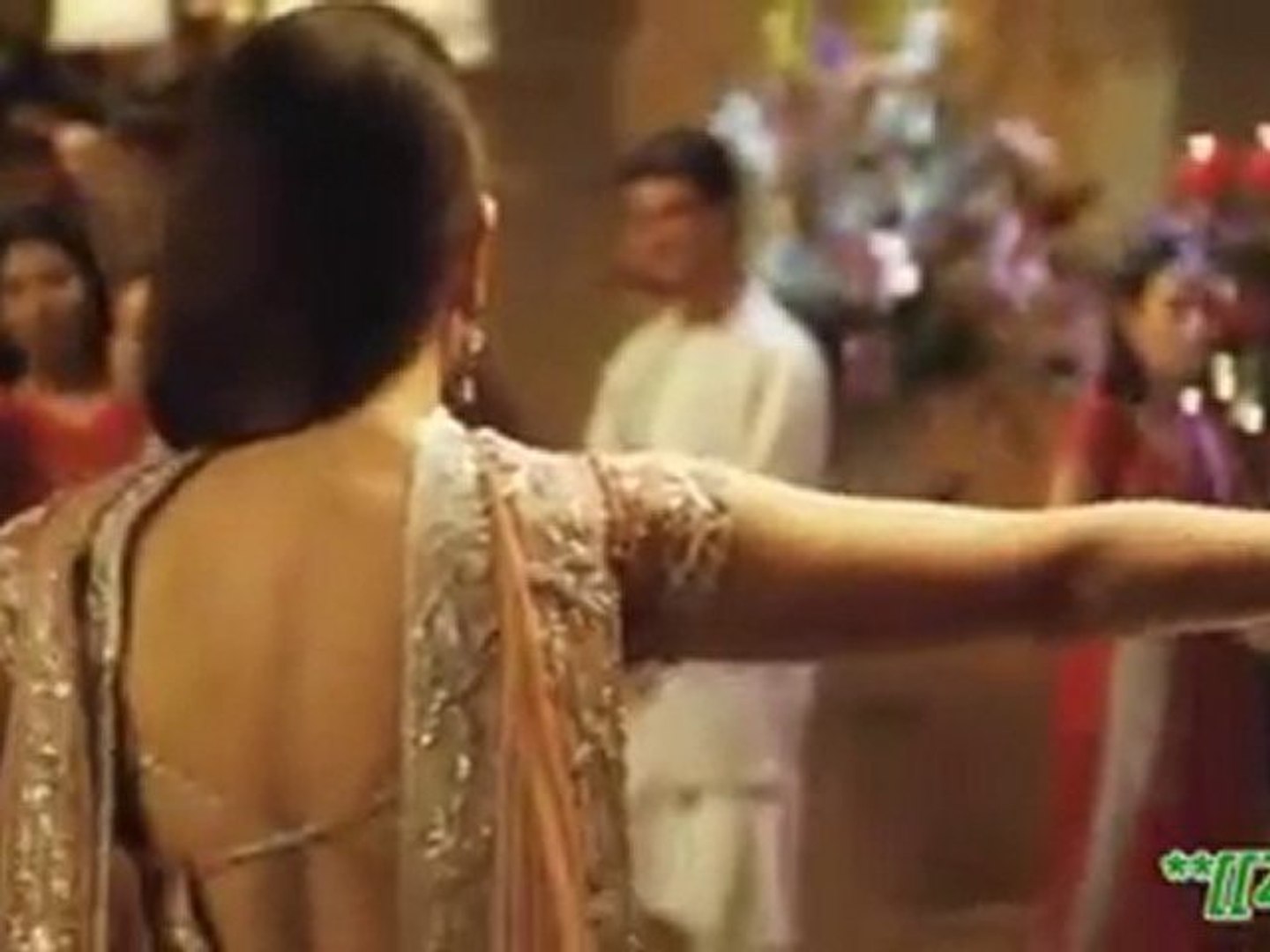 K3G - Bole Chudiyan Bollywood - Shahrukh Kajol Hrithik - Vidéo Dailymotion