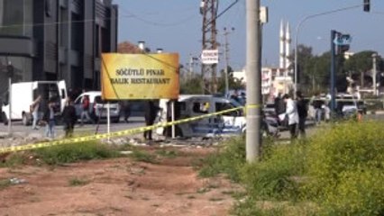 Mersin'deki Polis Aracına Bombalı Saldırı Kamerada