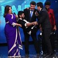 LV Revanth Winner Of Indian Idol 9. -- Grand Finale Winning Moments 2nd April 2017