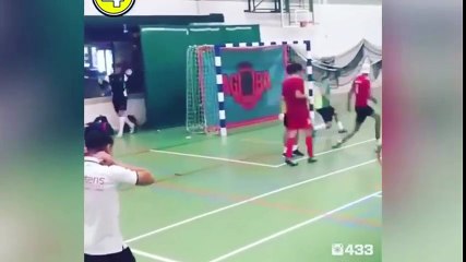 5 BEST SOCCER FOOTBALL VINES  FAILS