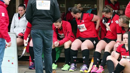 Stéfanie Renders : les coaches nous ont offert le champagne pour notre 100e but