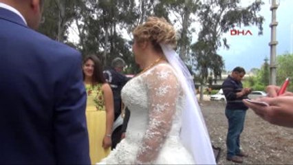 Adana Fotoğraf Çektiren Gelin Ile Damada Hırsız Şoku