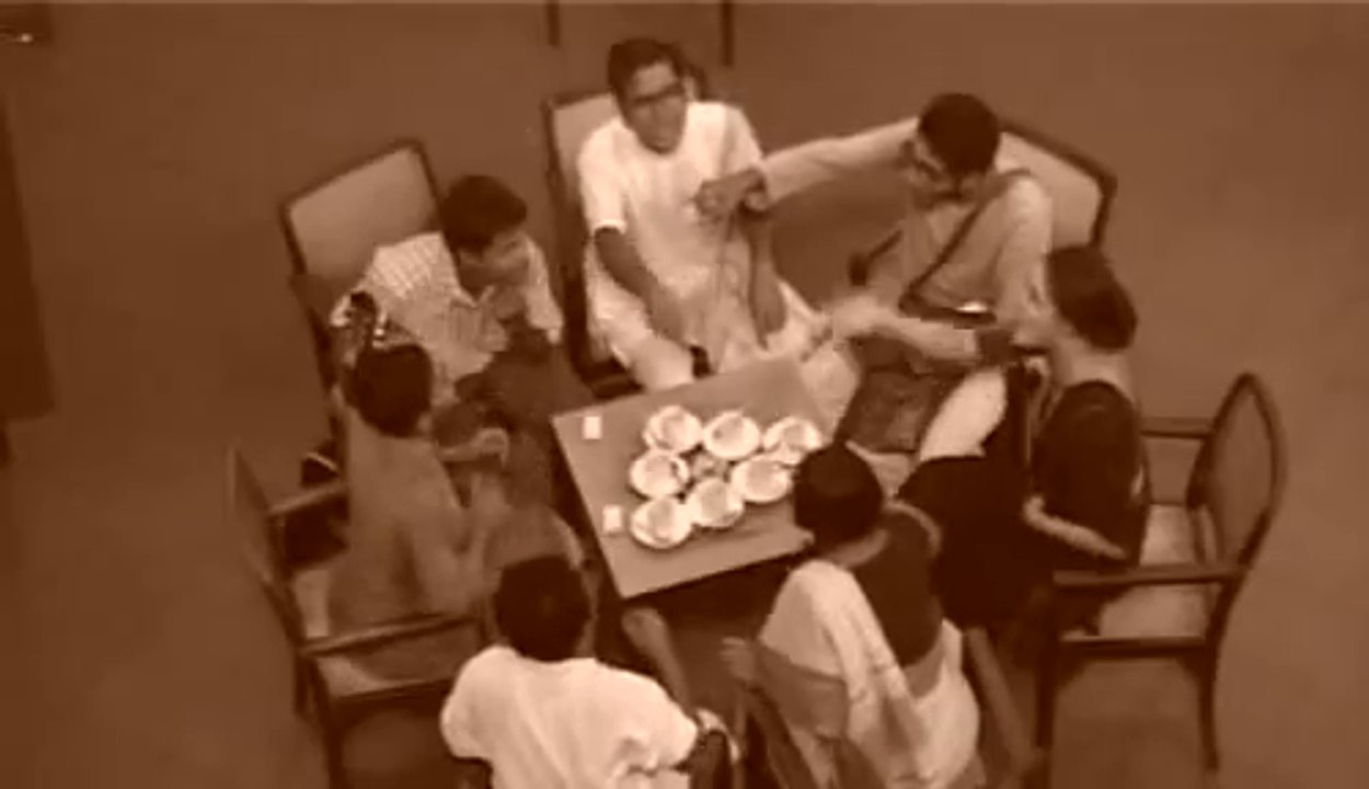 Coffee Houser sei addata Video,  Debashis Sengupta