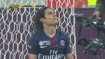 Finale Coupe de la Ligue - Monaco/PSG - La parade miracle de Subasic sur une "Madjer" de Cavani