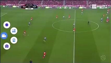 مراوغات عالمية لبراهيمي ضد لاعبي بنفيكا