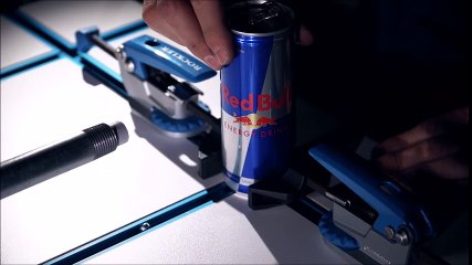 世界最速マッハ超えの空気銃でスポンジの弾丸を発射