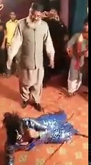 Baby ki umar deko or shook dEkho -