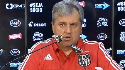 Kleina elogia Ponte Preta e reclama do juiz: 'Critério tem que ser o mesmo para os dois'