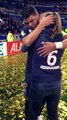 Monaco-PSG : Thiago Silva prend une fan dans ses bras