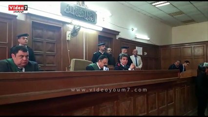 بالفيديو..لحظه الحكم على قاض الحشيش بالمؤبد..وانهيار صديقته