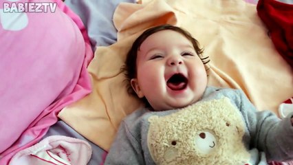Cute Baby Laughing at Dad's Strange Voice and Her Hilarious Reaction to Evil Laugh
