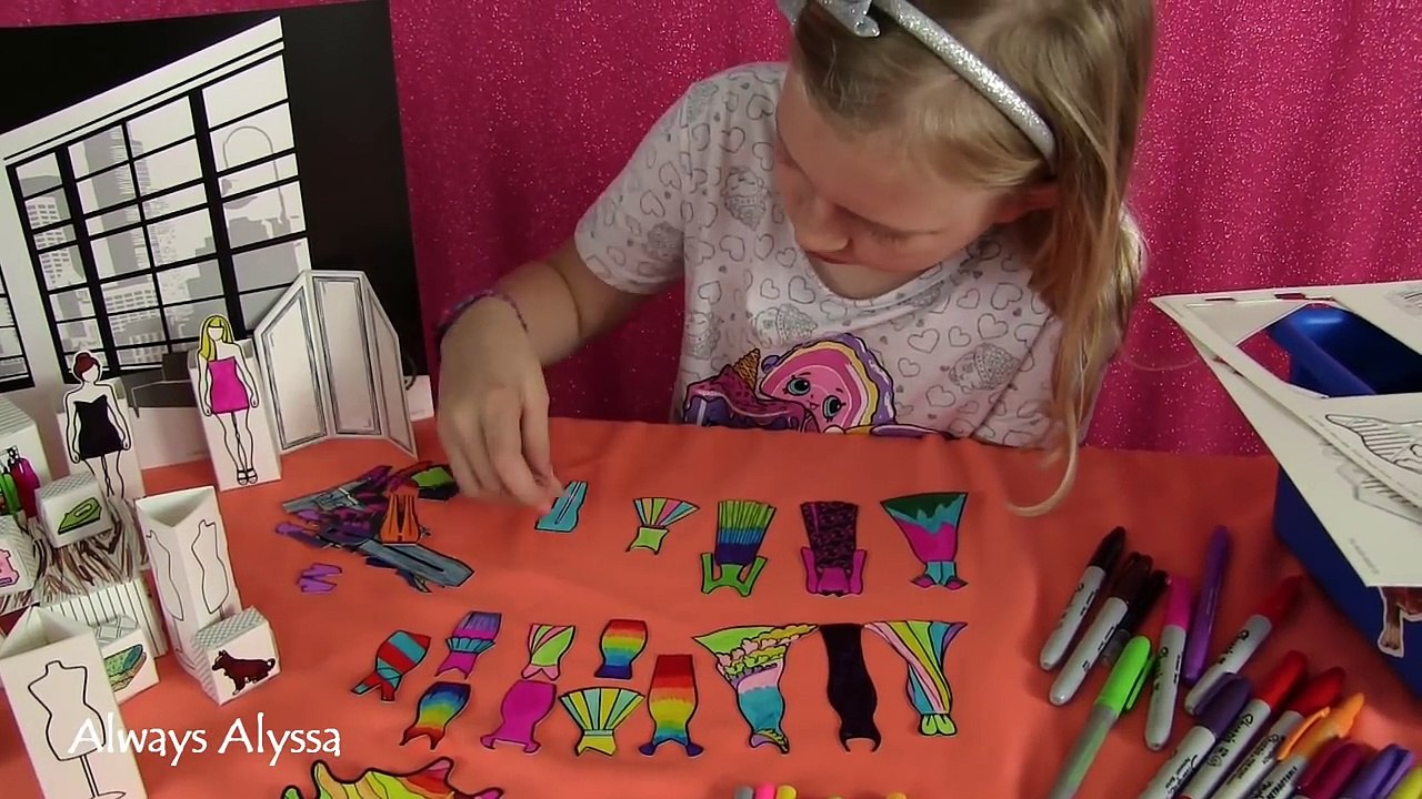 My Life as a Fashion Designer DIY Paper Doll Design Kit-3mQdvBOOsqo