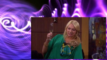 Are You There Chelsea S01E04