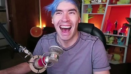 UN ELEVADOR COMPLETAMENTE NORMAL.juegaGerman(ronny Mix `-´)