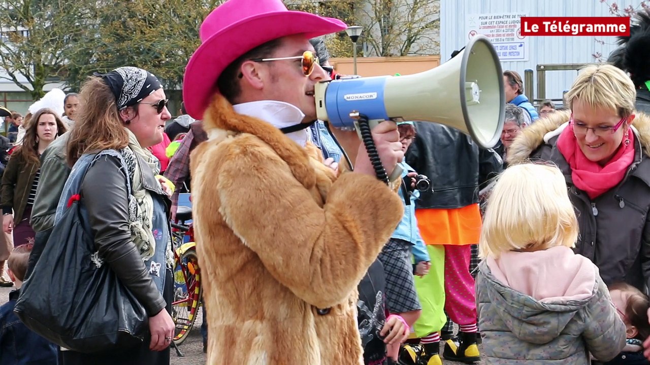Loudéac. Pluie de confettis au carnaval rock