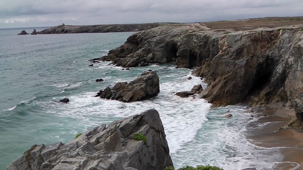 La Côte Sauvage......Couvert, mais mer calme.!...