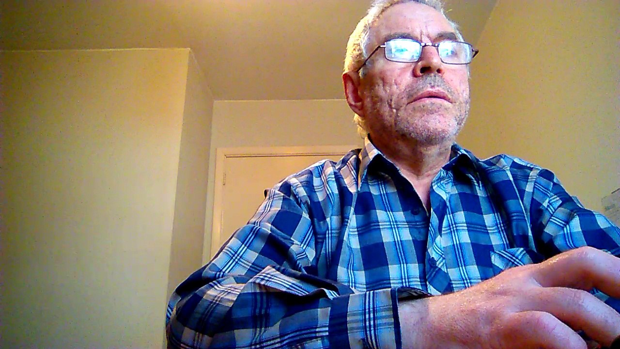 Липкин Генa Lipkin Genna исполняет караоке «Песенка о хорошем настроении