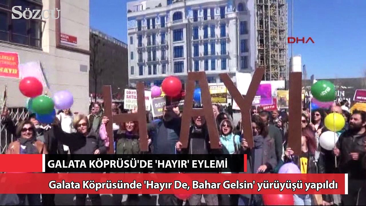 Galata Köprüsü’nde ‘Hayır’ eylemi