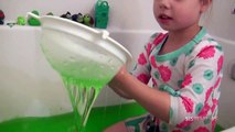 Slime Baff Bath Fun & Learn The Color Green _  Plays In A Green Slime Baff GROSS!