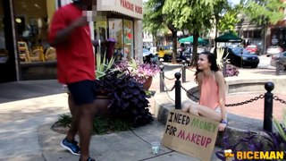 HOT Girl vs HOMELESS Girl! (Social Experiment)