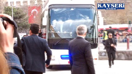 BAŞBAKAN BİNALİ YILDIRIM  KAYSERİ VALİLİĞİNİ ZİYARET ETTİ.