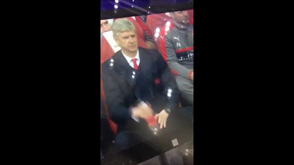 Wenger's Funny Reaction to Aguero's Goal 😂