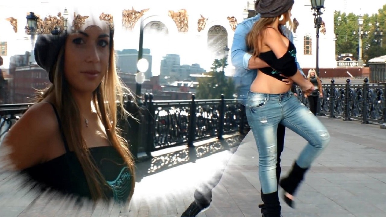 Güzel kızın romantik dansı