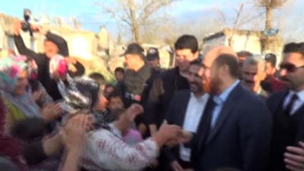 Bilal Erdoğan Deprem Bölgesinde Zılgıtlarla Karşıladı