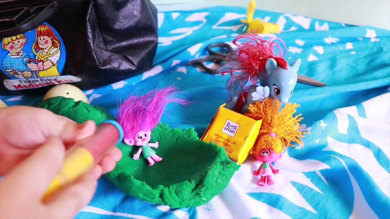 TROLLS MOVIE BRAIN BELLY Dreamworks Poppy Operation Brain Surgery Baby Poppy Trolls Kids Toys