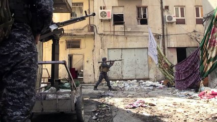 القوات العراقية تواصل العملية العسكرية للسيطرة على غرب الموصل