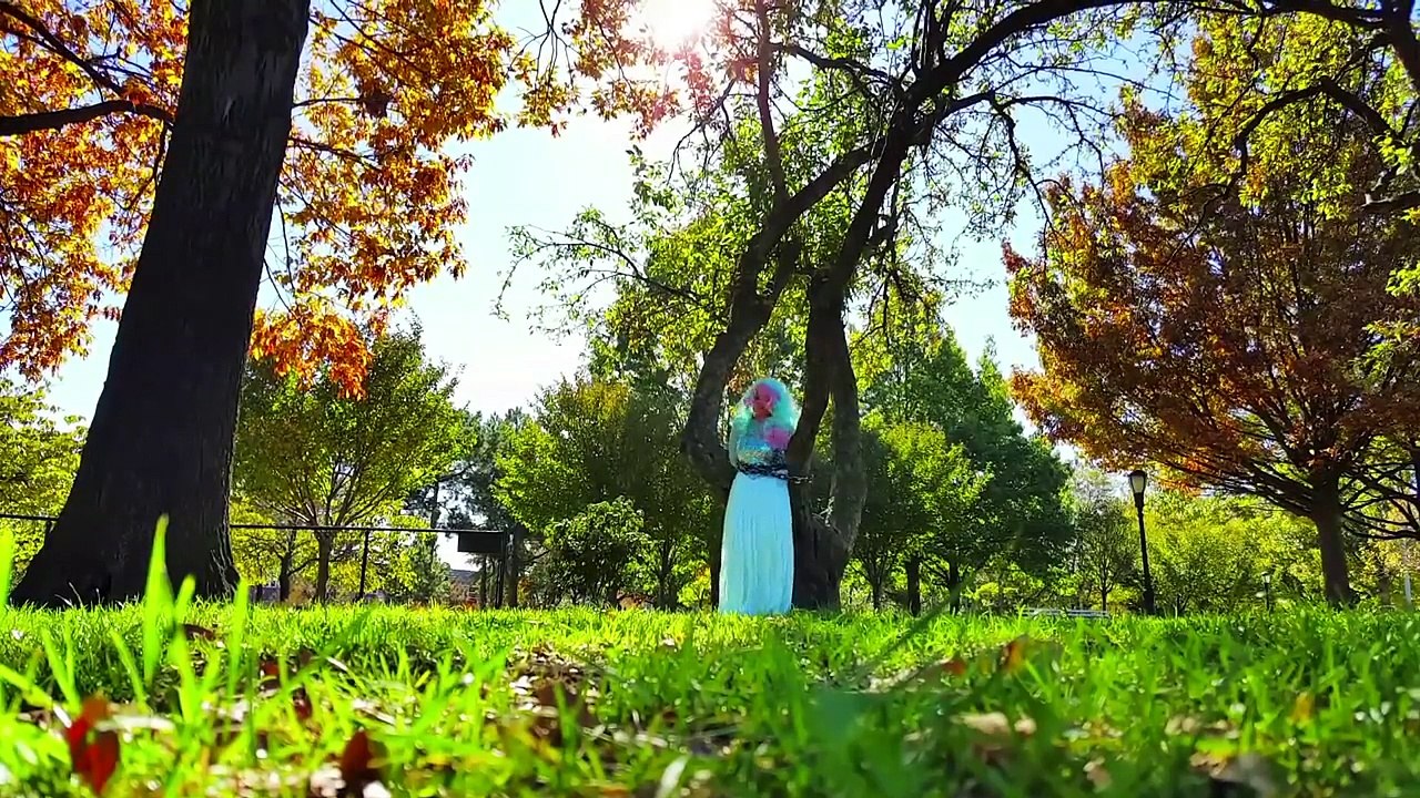 SPIDERMAN vs LEPRECHAUN - Magic Coins - Superheroes Change Colors In Real Life - Marvel IRL-jflNfwfD_1s