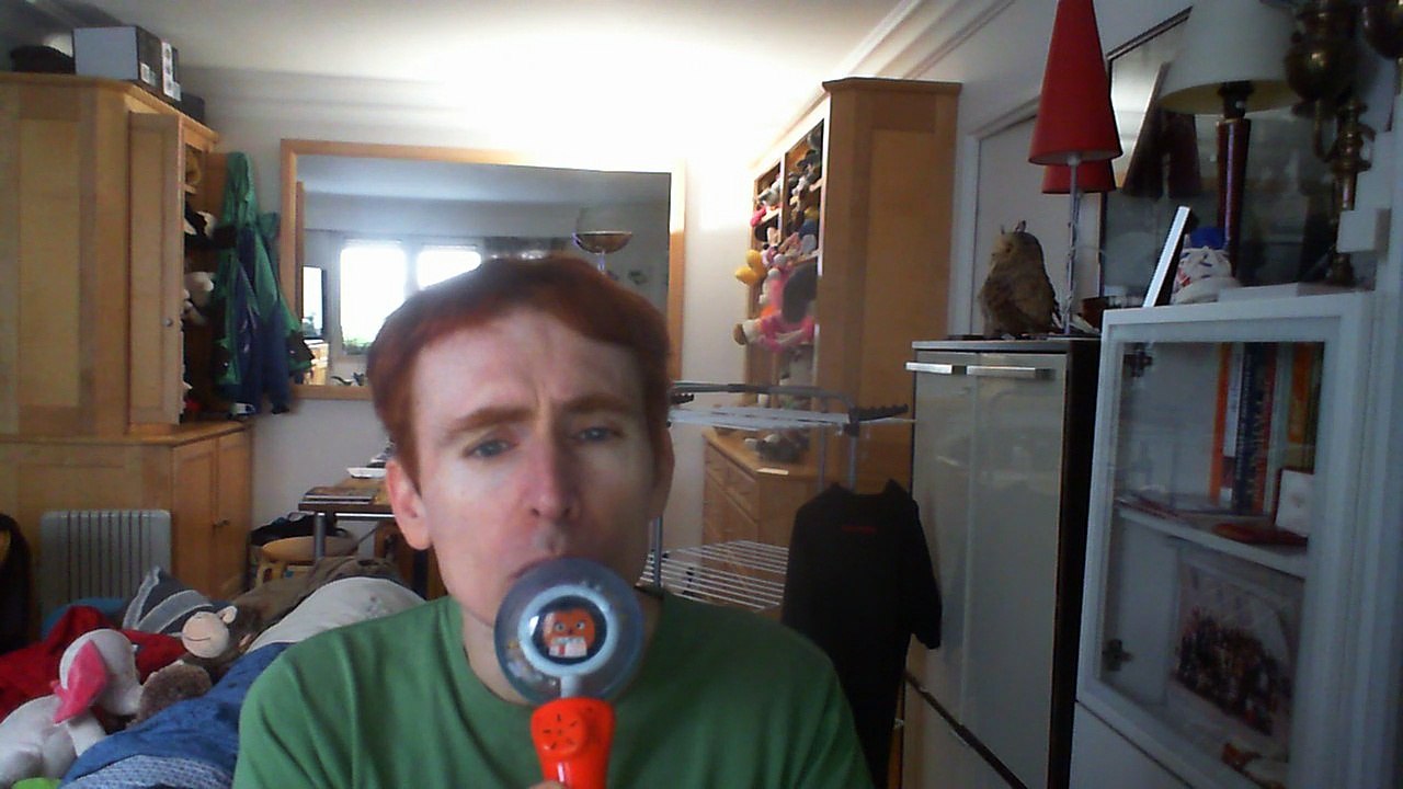 Wiwi égratigne "inenregistrable" de Despo Rutti