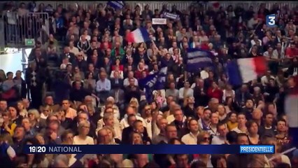 Marine Le Pen drague les jeunes à Bordeaux