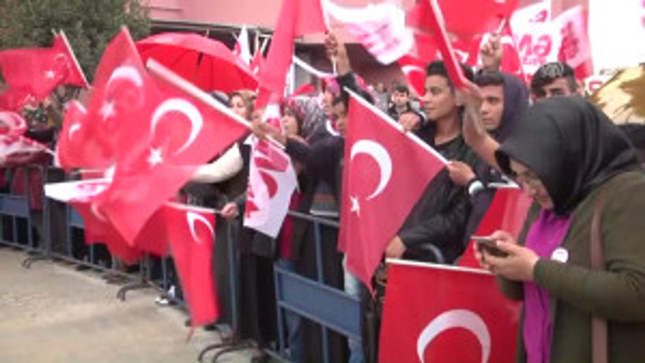 AB Bakanı Çelik: "(Cumhurbaşkanı Erdoğan) Ona 'Diktatör' Diyenler Aynaya Baksınlar"