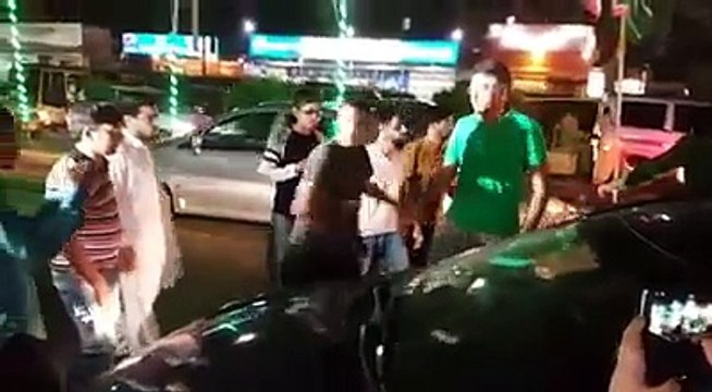 What a Public Leader, PTI MNA Asad Umar drives without protocol