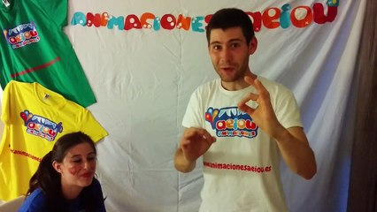 Trucos de magia infantil: el globo atravesado